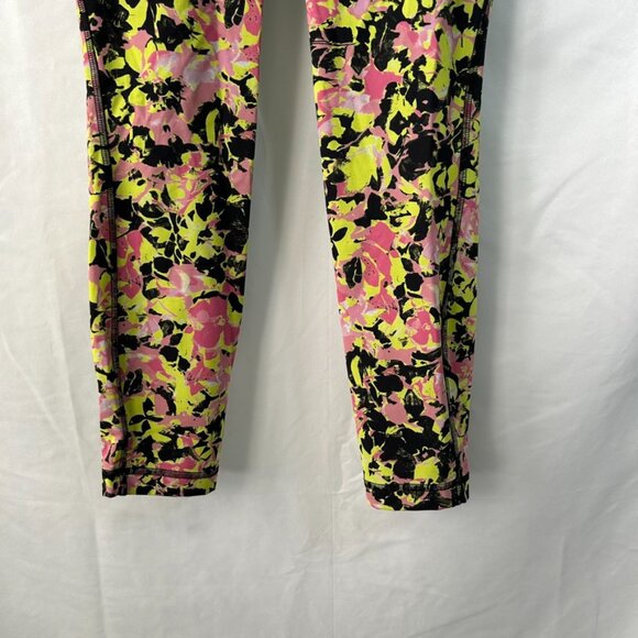 Swift Speed High Rise Tight Inflect Floral‎ Highlight Yellow Multi - Picture 3 of 8